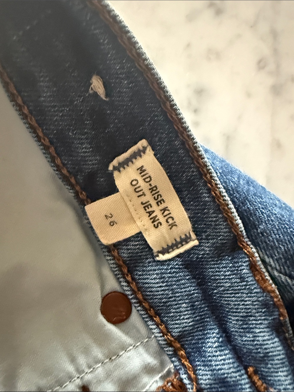 Madewell Mid-Rise Kick Out Jeans - Blue Denim